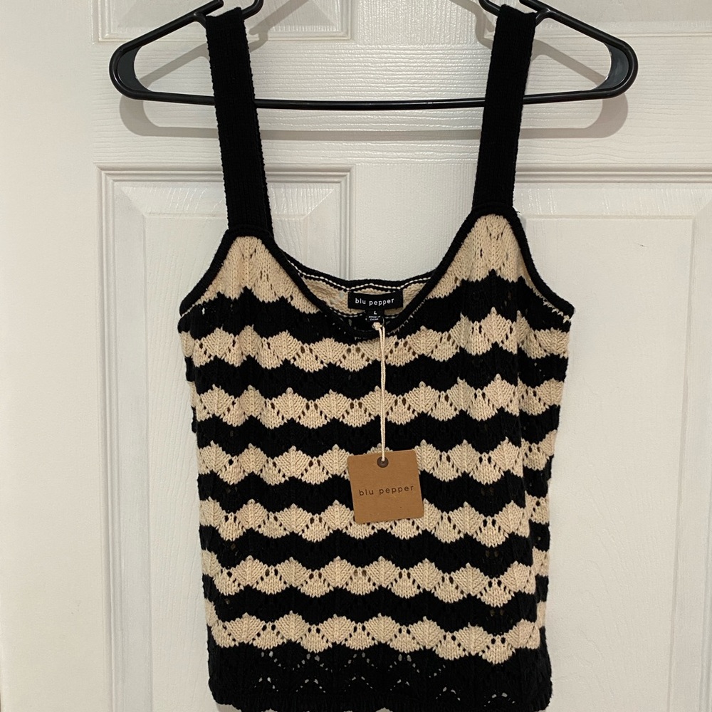 Blu Pepper Black and Cream Knitted tank top NWT size large